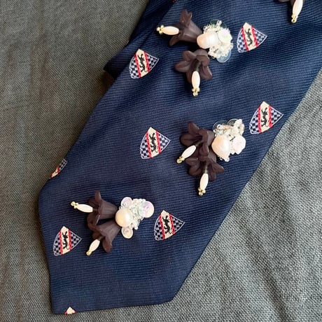 "繕う" collaboration beads embroidery necktie "navy"
