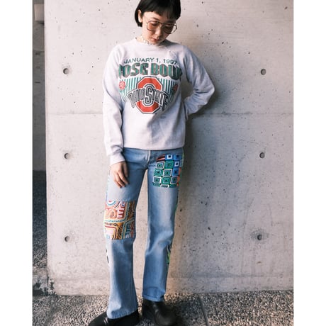 "Rose Bowl" sweat