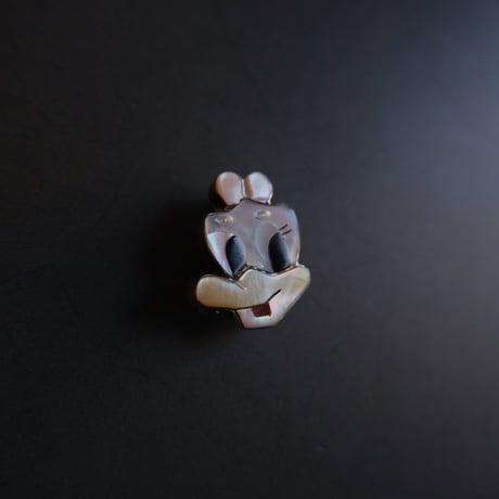 ZUNI / Daisy Duck brooch (pendant top)
