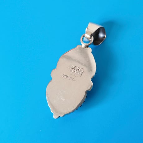 navajo / "heart" pendant top / conch shell