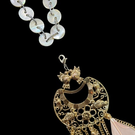 eski. original shell chain necklace "feather"