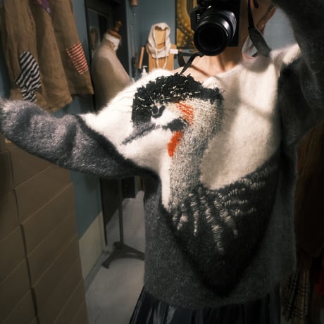 design knit "crane?swallow?"