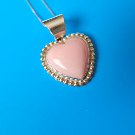 navajo / conch shell heart necklace