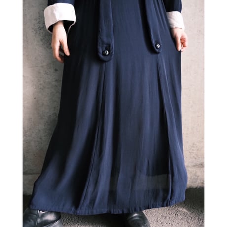 60 / see-through navy dress