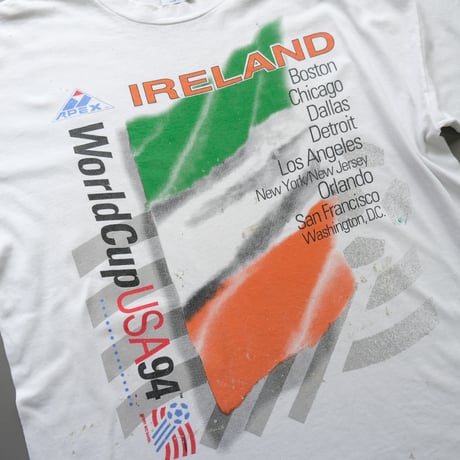 90s old print tee / white