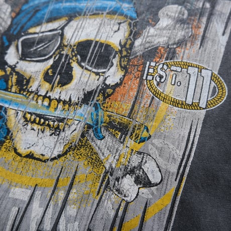 skull print no sleeve tee / black