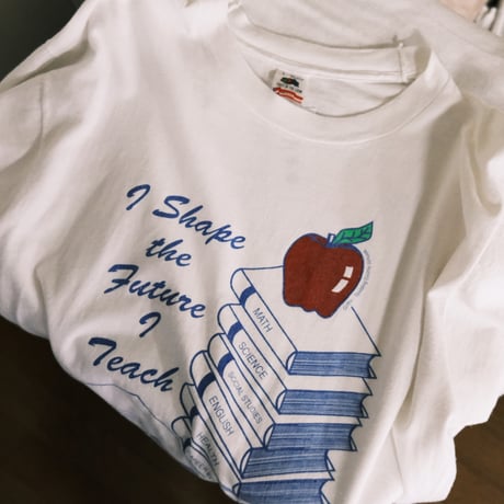 FRUIT OF THE LOOM / print tee "🍎"