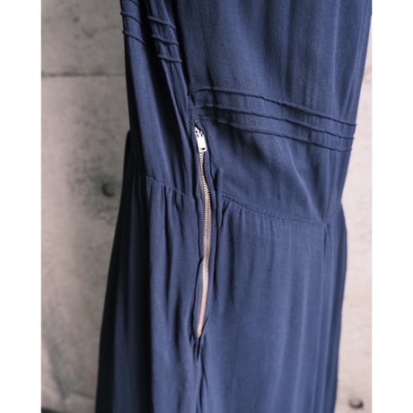 60 / see-through navy dress
