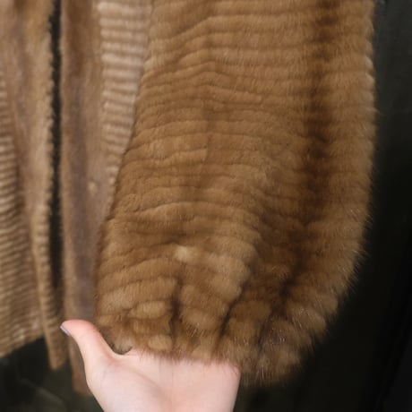 mink fur coat / balloon sleeve