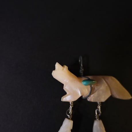 ZUNI / fetish “bear” necklace top