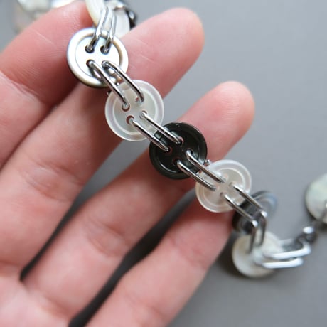eski. original "shell × chain" necklace