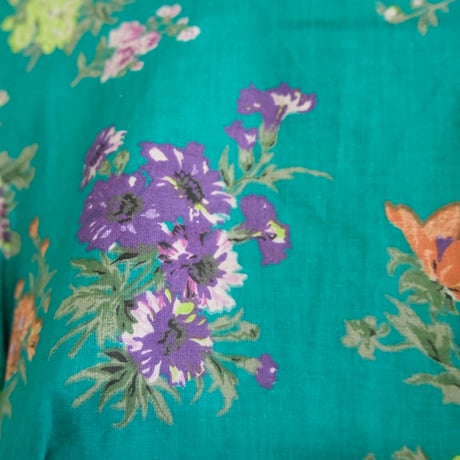 back ribbon flower print tops