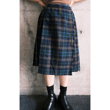 wool check skirt