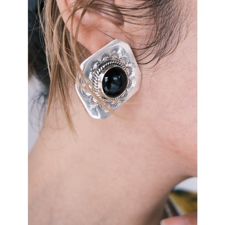 Indian jewelry / square pierce