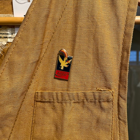 hunting vest with pins