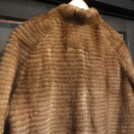 mink fur coat / balloon sleeve