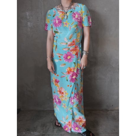 MAGGY LONDON / silk  flower dress