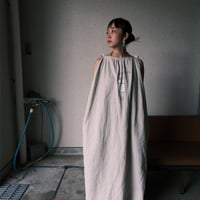 eski.  original remake linen dress / beige / plain