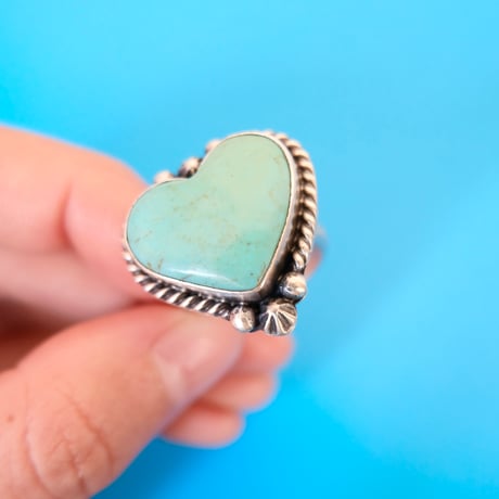 navajo / "heart" ring