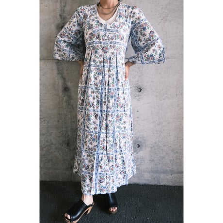 flower print dress