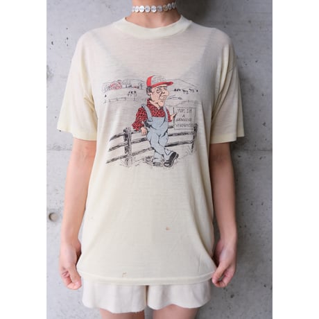 tee shirt