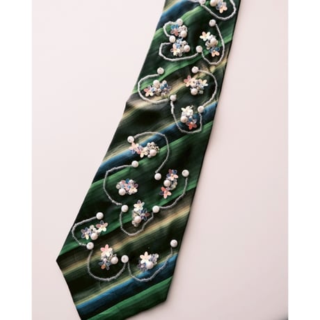 "繕う" collaboration beads embroidery necktie "flower × stripe"