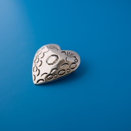 navajo / heart brooch and pendant top (design)