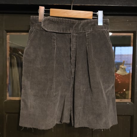 cutoff corduroy short pants