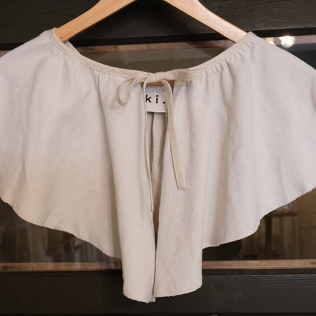 eski. original frill collar
