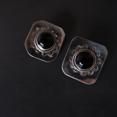 Indian jewelry / square pierce