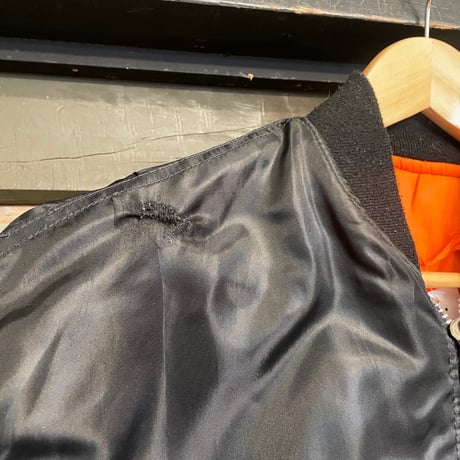 reversible / MA-1 type nylon jacket