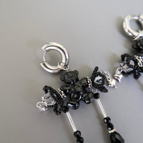 lili by SERI / "bear" pierce / black