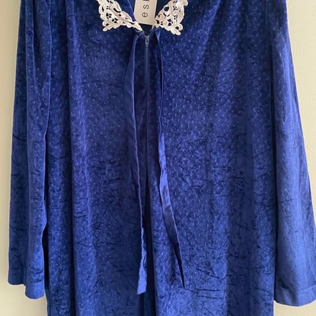 velours dress with lace