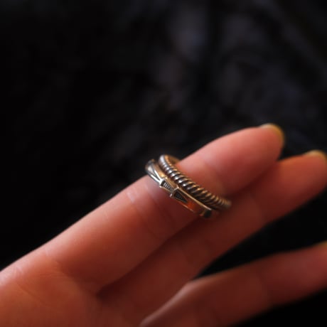 Indian jewelry / "JenniferCurtis" 2 piece set ring