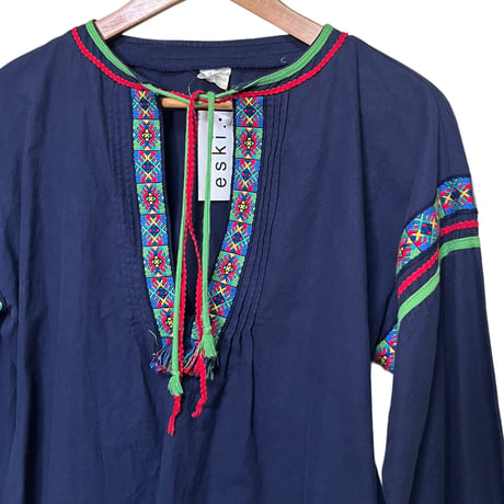embroidery blouse