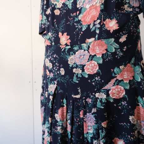 rayon flower dress / navy
