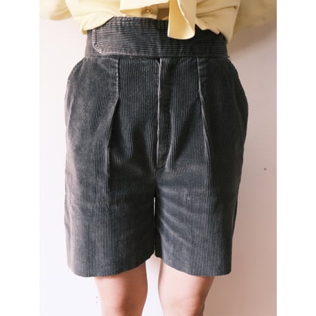 cutoff corduroy short pants