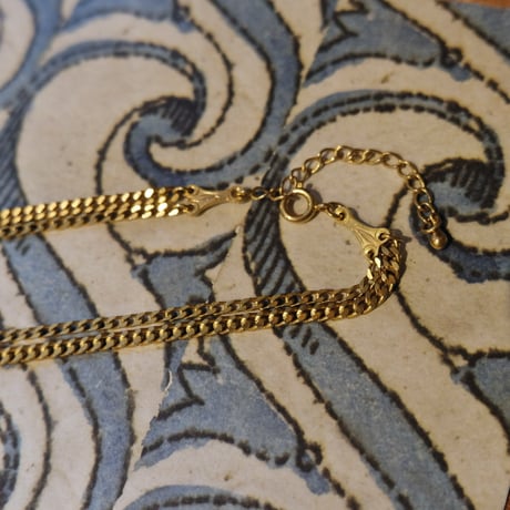 gold chain necklace