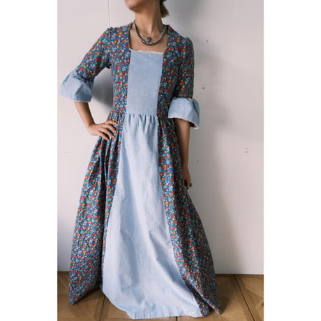 70s vintage bell sleeve dress