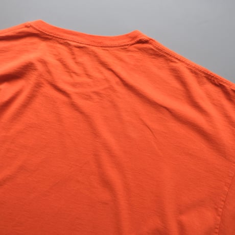 skull print tee / orange