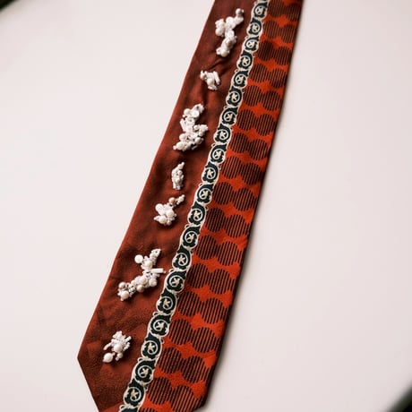 "繕う" collaboration beads embroidery necktie "tubutubu × red"