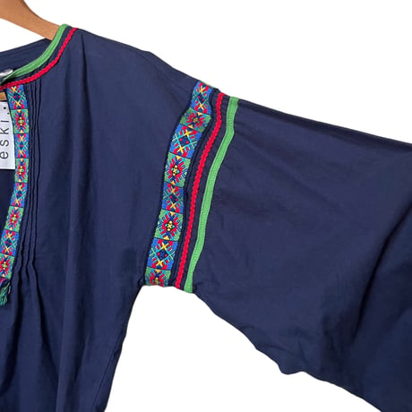 embroidery blouse