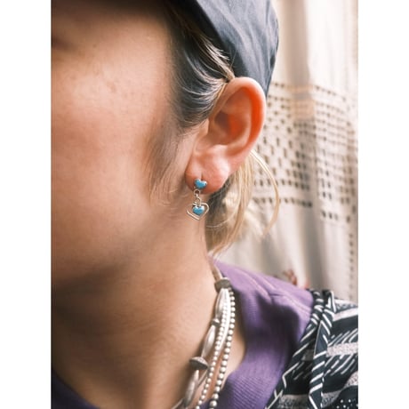 ZUNI / heart turquoise pierce