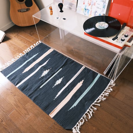 vintage rug / native pattern