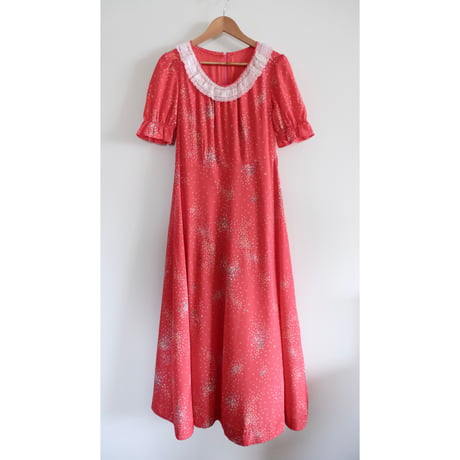 70s puff sleeve flower dress / red
