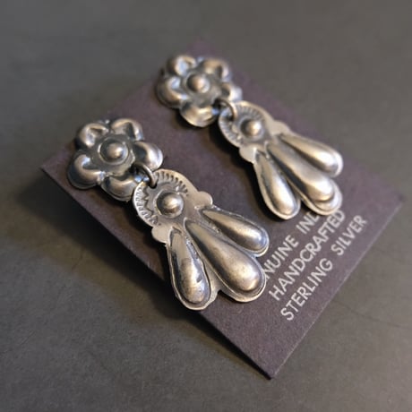 navajo / silver pierce