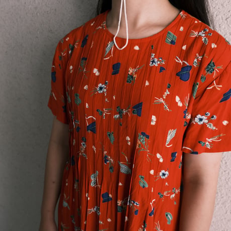 Hat & Flowers print red dress