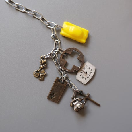 eski. original shell chain necklace "dog"
