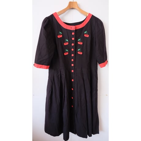 tyrol dress / cherry