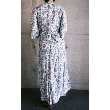 flower print dress